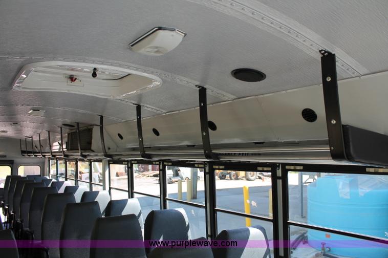 image for item D7878 1998 Thomas Navistar International 3800 T44E school bus