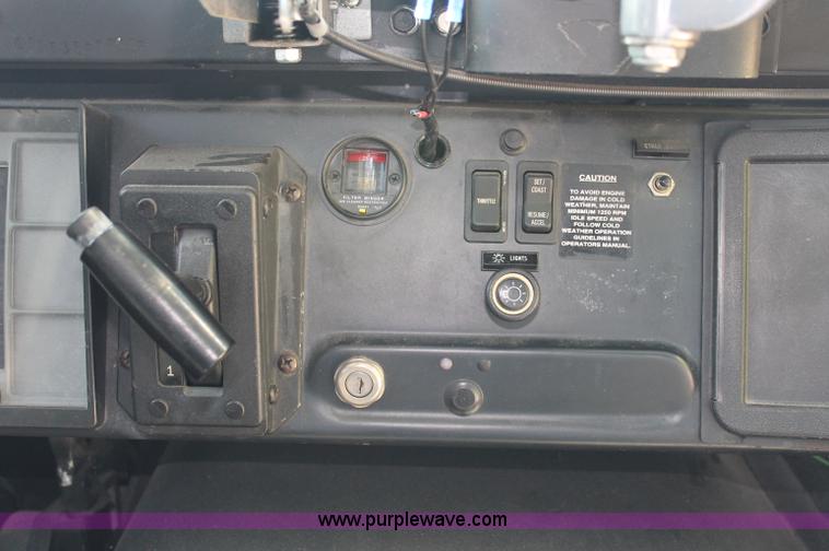 image for item D7878 1998 Thomas Navistar International 3800 T44E school bus