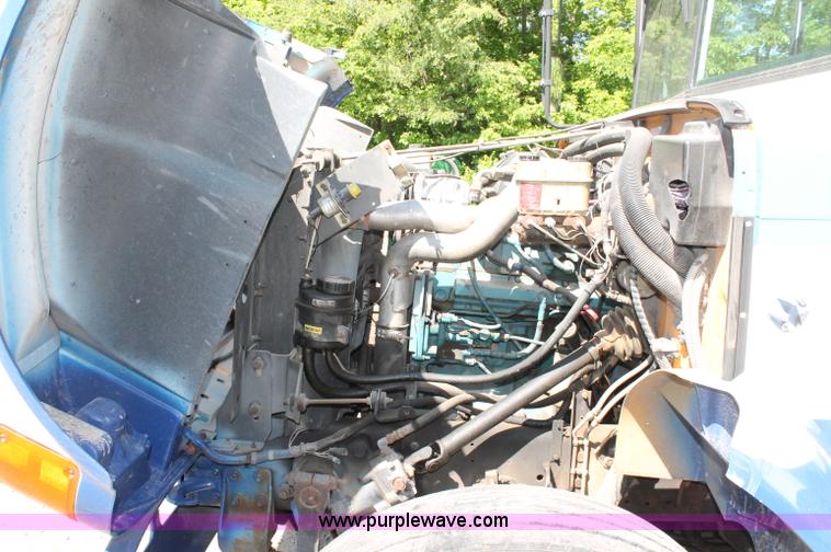 image for item D7878 1998 Thomas Navistar International 3800 T44E school bus