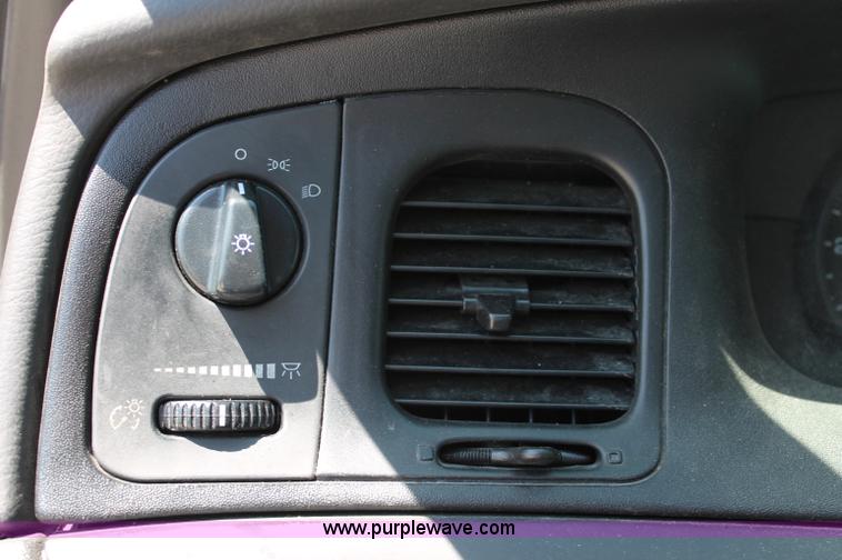 image for item D7879 2010 Ford Crown Victoria Police Interceptor