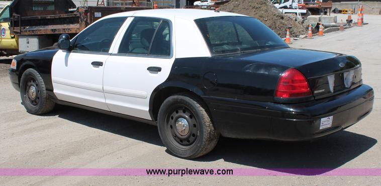 image for item D7880 2008 Ford Crown Victoria Police Interceptor