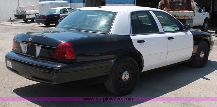 image for item D7880 2008 Ford Crown Victoria Police Interceptor