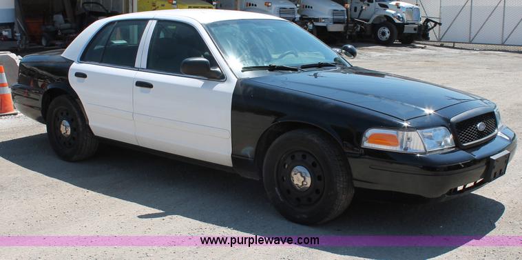 image for item D7880 2008 Ford Crown Victoria Police Interceptor