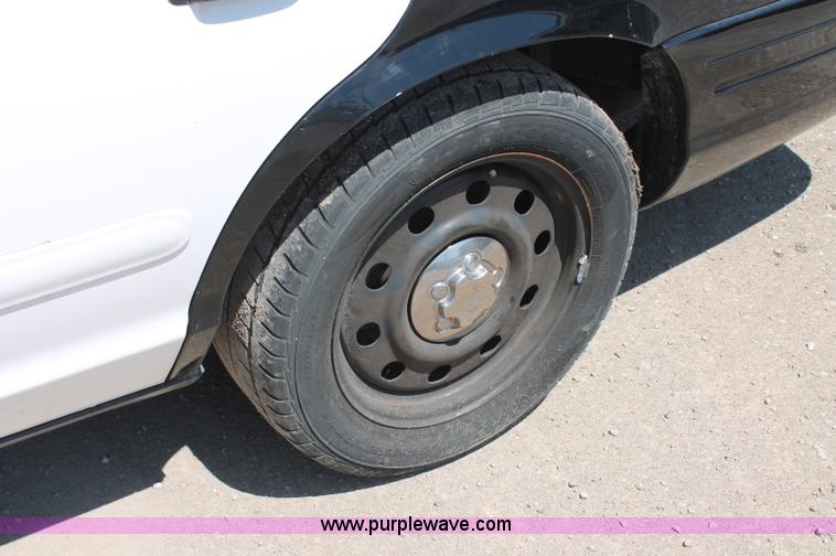 image for item D7880 2008 Ford Crown Victoria Police Interceptor
