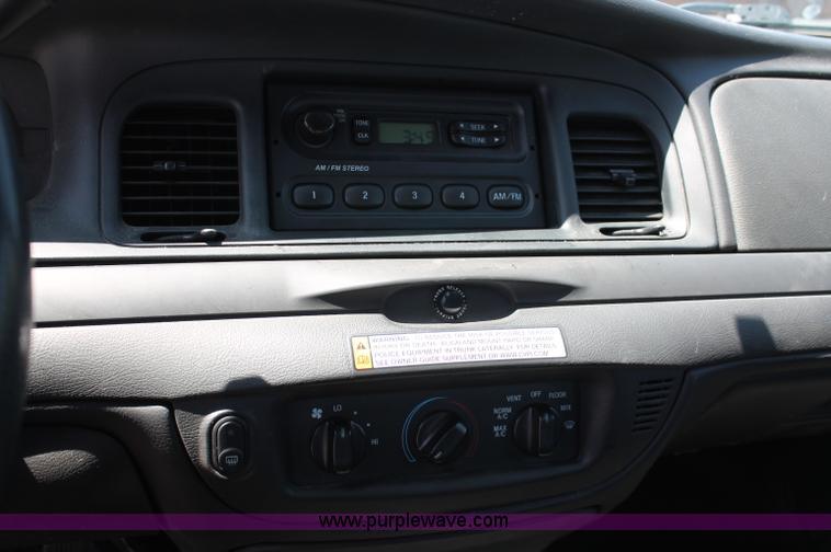 image for item D7880 2008 Ford Crown Victoria Police Interceptor