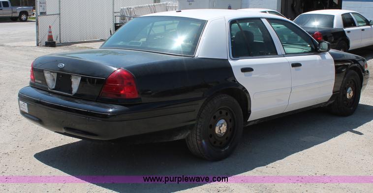 image for item D7881 2008 Ford Crown Victoria Police Interceptor