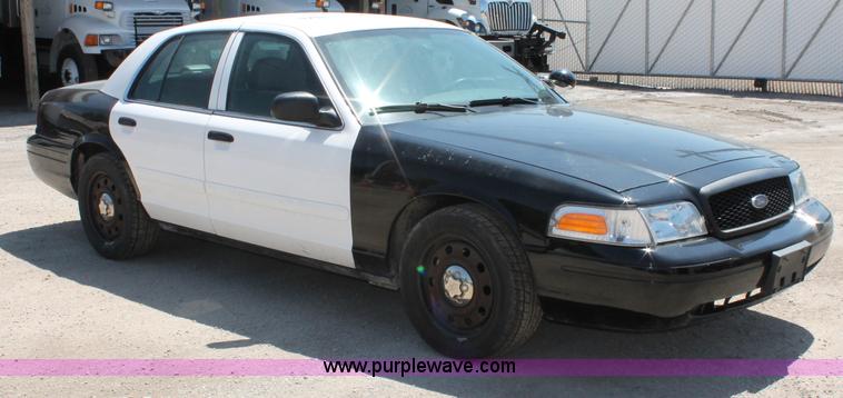 image for item D7881 2008 Ford Crown Victoria Police Interceptor