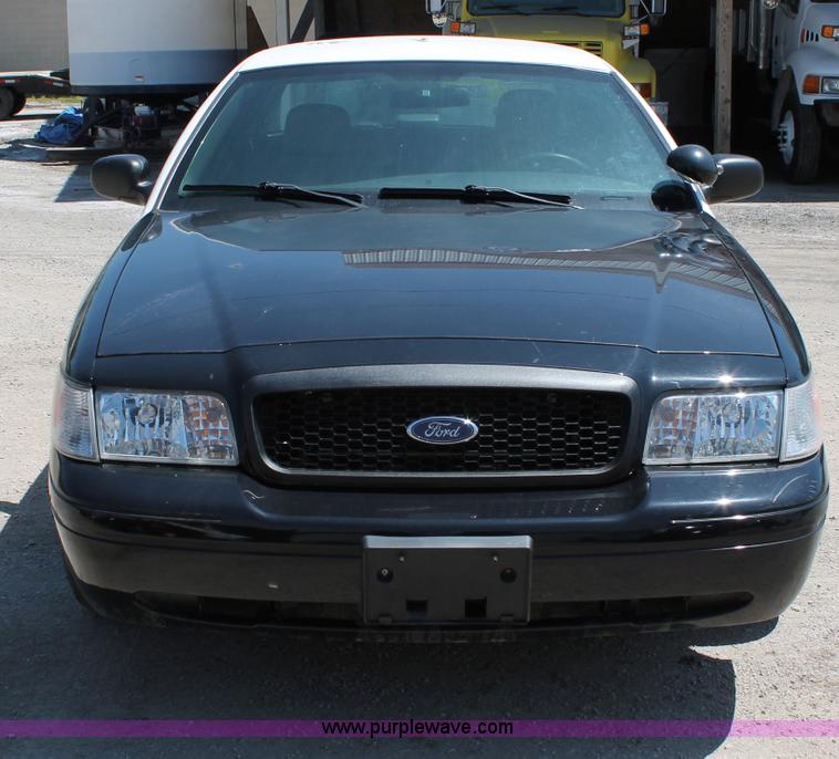 image for item D7881 2008 Ford Crown Victoria Police Interceptor