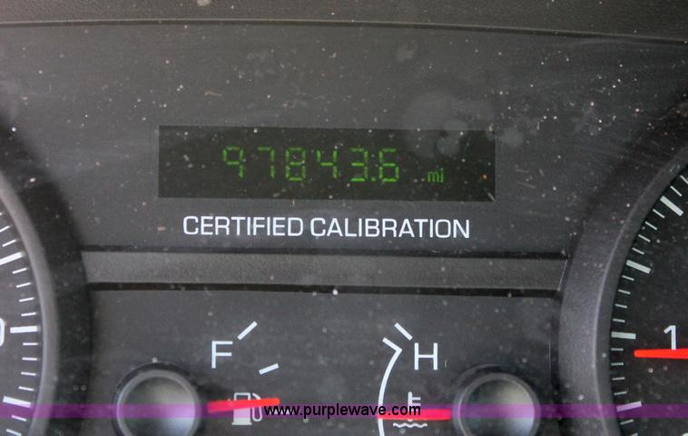 image for item D7881 2008 Ford Crown Victoria Police Interceptor