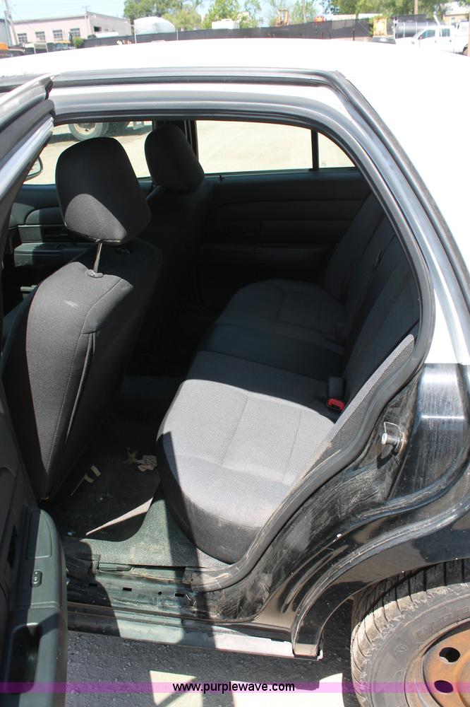 image for item D7881 2008 Ford Crown Victoria Police Interceptor