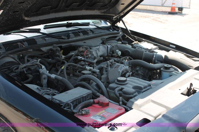 image for item D7882 2006 Ford Crown Victoria Police Interceptor
