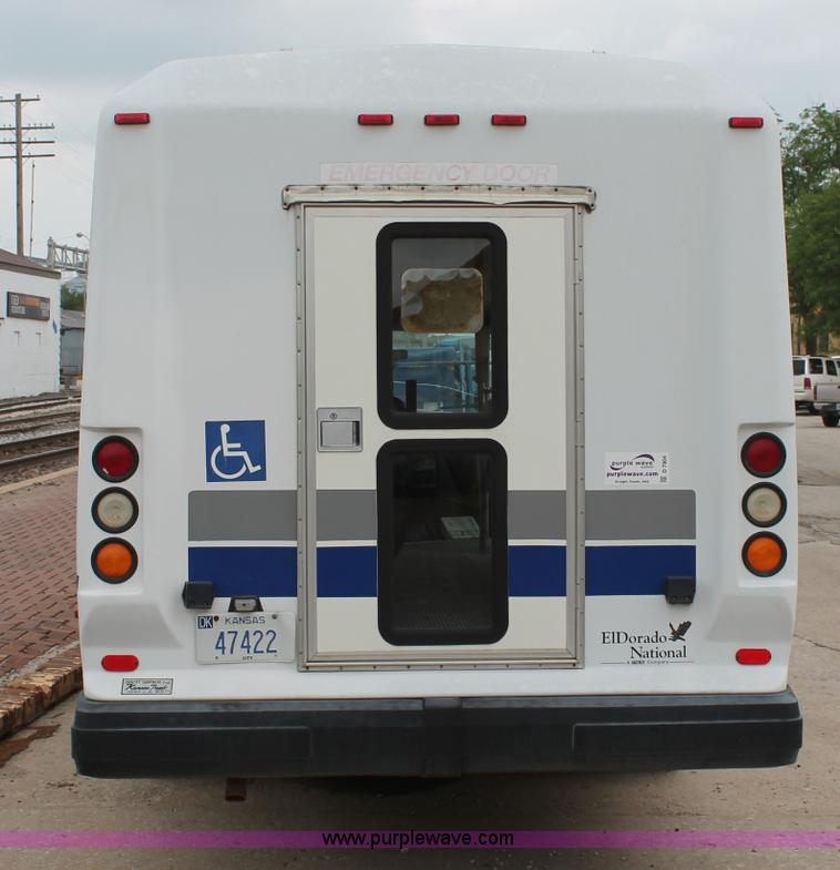 image for item D7904 1999 Ford E350 Econoline Super Duty transit bus