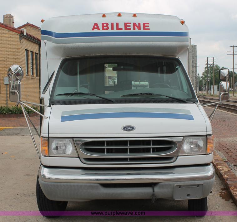 image for item D7904 1999 Ford E350 Econoline Super Duty transit bus