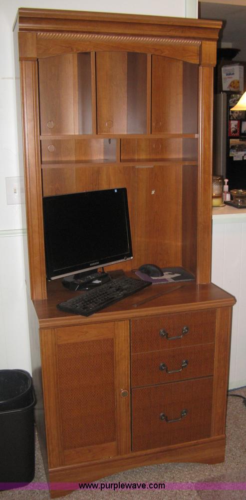 image for item G9782 Sauder executive desk set