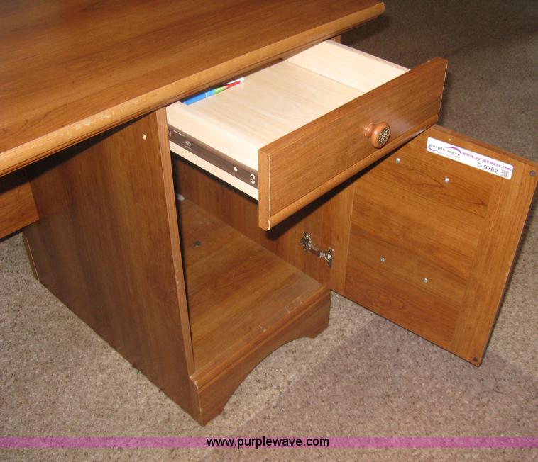 image for item G9782 Sauder executive desk set