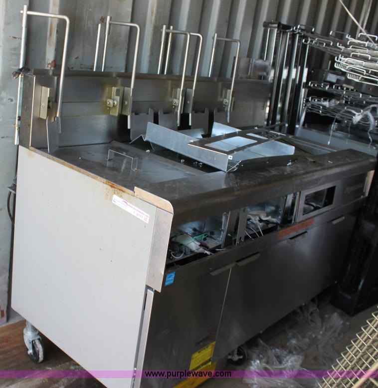 image for item I9717 Frymaster four basket deep fryer