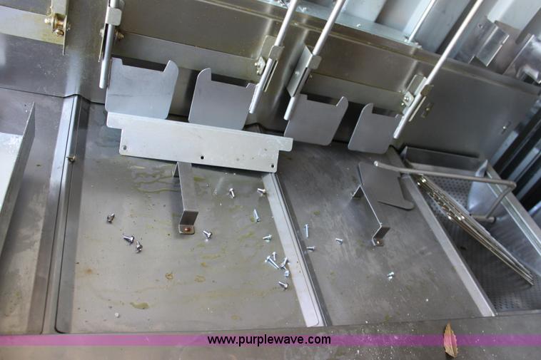 image for item I9717 Frymaster four basket deep fryer