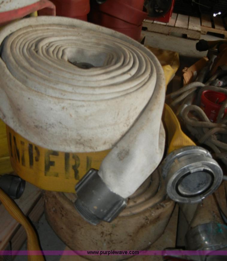 image for item K9146 Approximately 21 assorted rubber and cotton water hoses