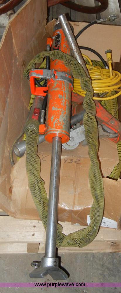 image for item K9152 (2) Kinman Jaw-of-Life units