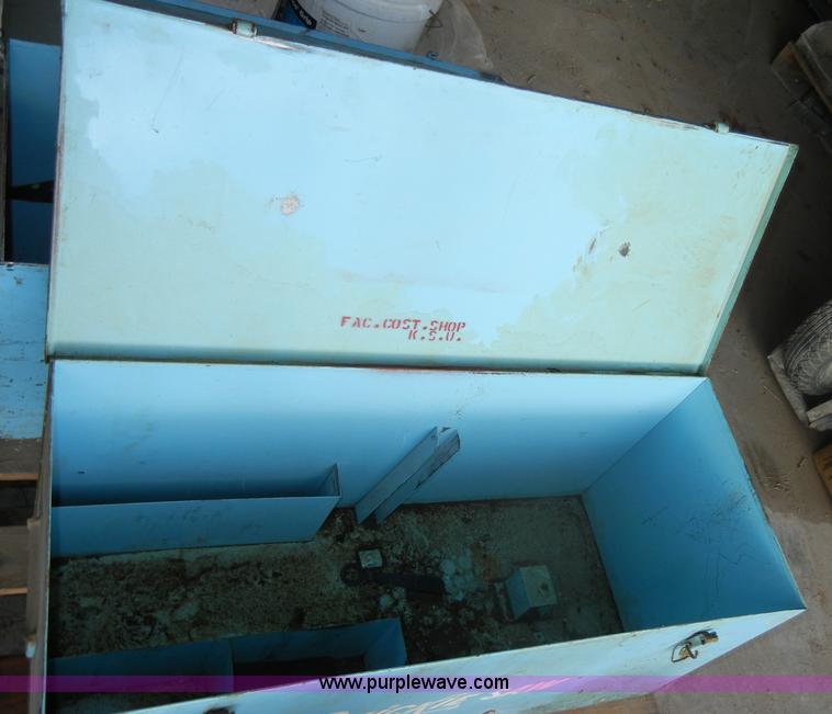 image for item K9162 Assorted concrete equipment