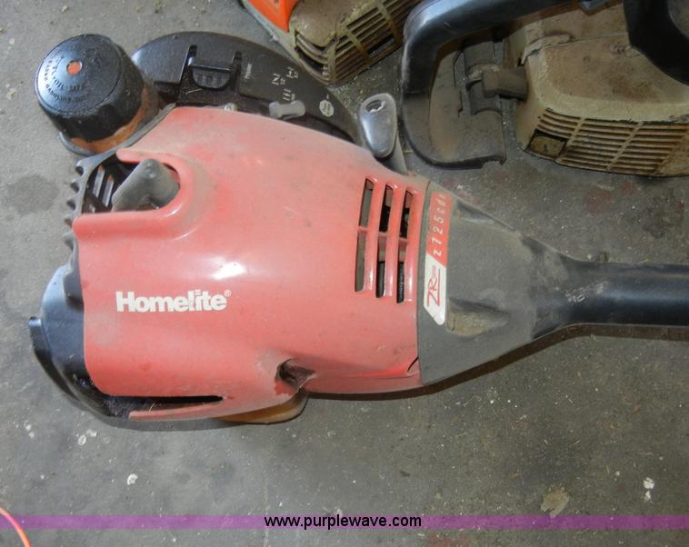 image for item K9208 Assorted lawn equipment