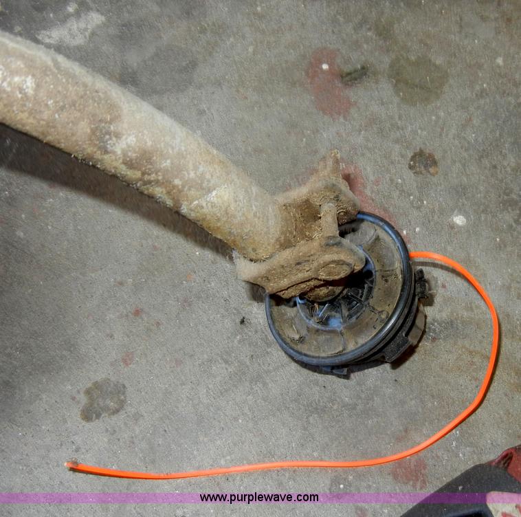 image for item K9208 Assorted lawn equipment