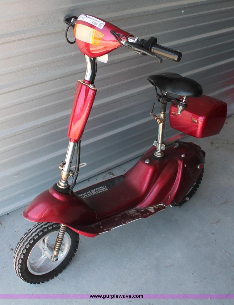 Freedom scooter in Douglass, KS Item L9769 sold Purple Wave