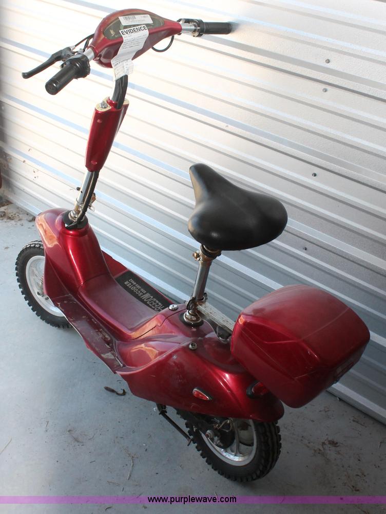 Freedom scooter in Douglass, KS Item L9769 sold Purple Wave