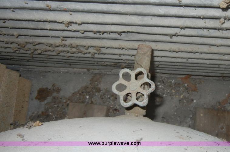 image for item M9506 Air compressor