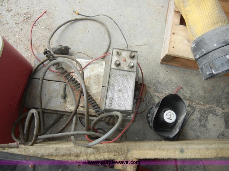 image for item M9512 Assorted radio equipment