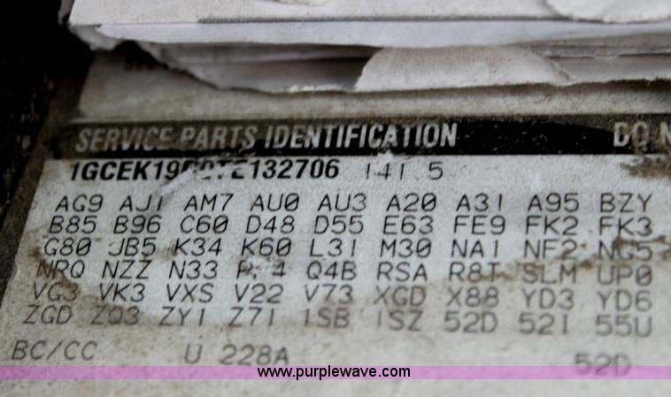 image for item D7915 1996 Chevrolet 1500 Silverado pickup truck