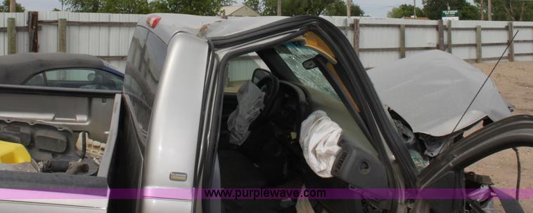 image for item D7917 1999 Chevrolet 1500 Silverado pickup truck