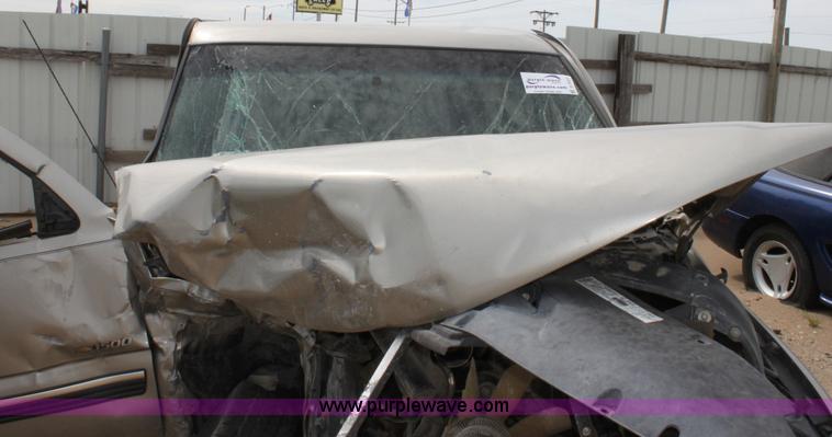 image for item D7917 1999 Chevrolet 1500 Silverado pickup truck