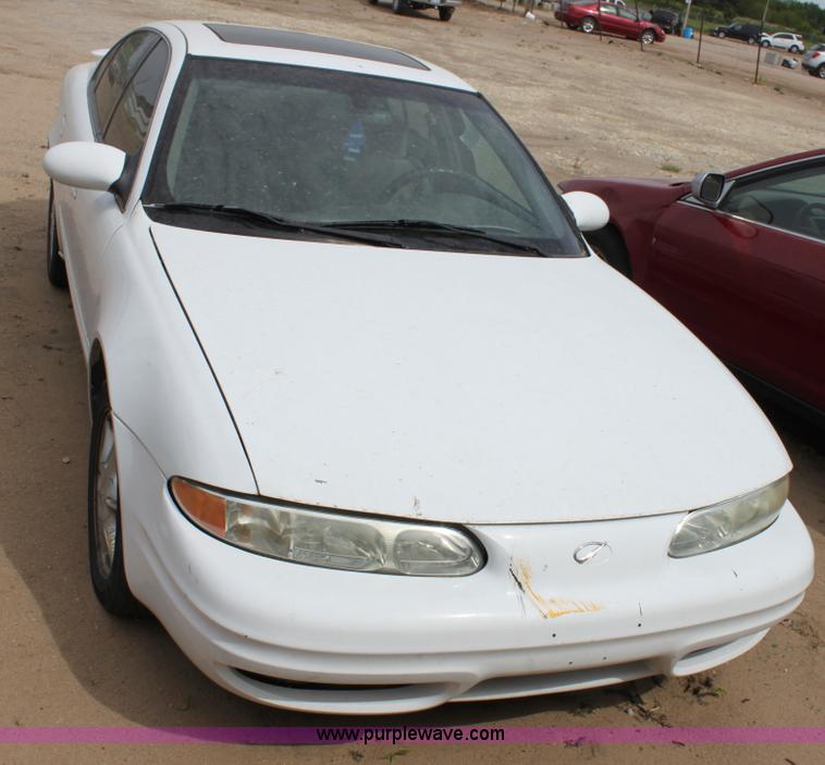 image for item D7918 1998 Oldsmobile Alero