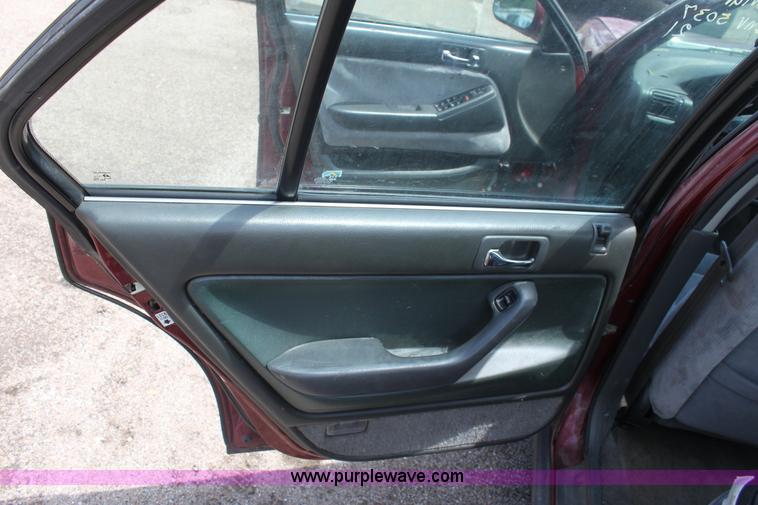 image for item D7919 1992 Honda Accord LX