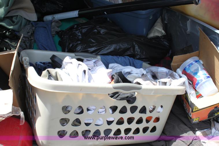 image for item D7920 1999 Chevrolet Suburban 2500 SUV