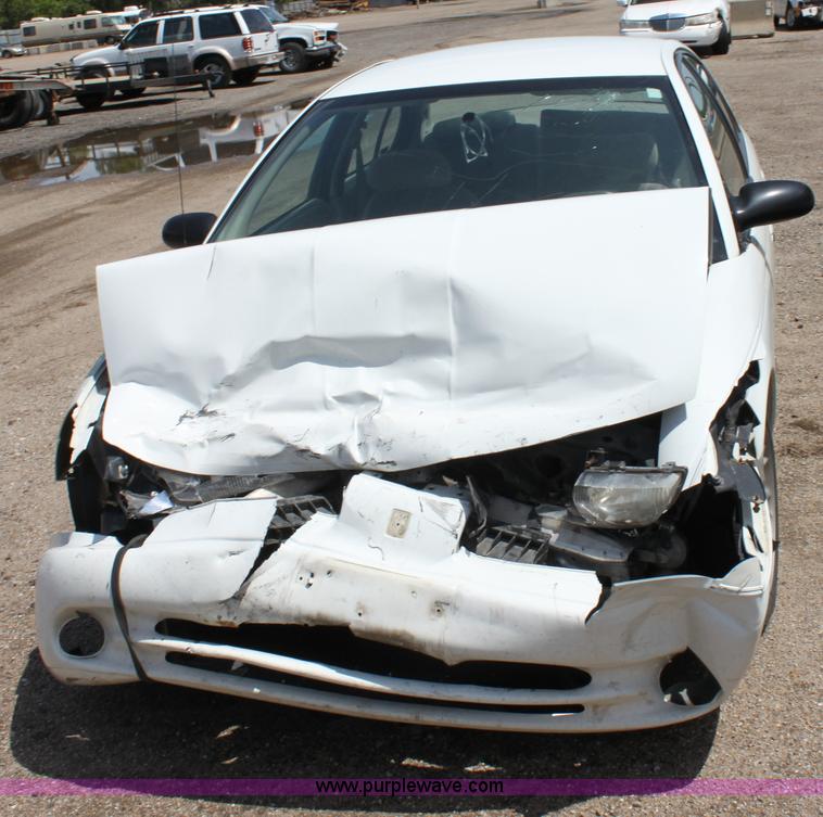 image for item D7921 1996 Saturn SL2