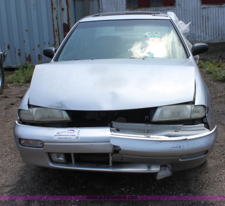 image for item D7922 1994 Nissan Altima