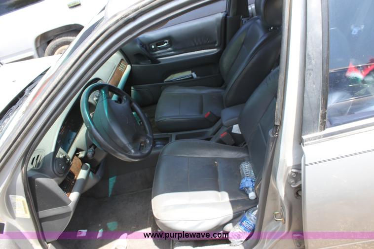 image for item D7922 1994 Nissan Altima