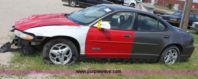 image for item D7925 2002 Pontiac Grand Prix