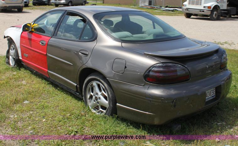 image for item D7925 2002 Pontiac Grand Prix