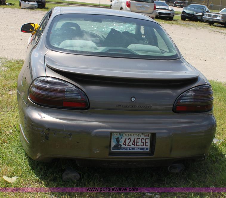 image for item D7925 2002 Pontiac Grand Prix
