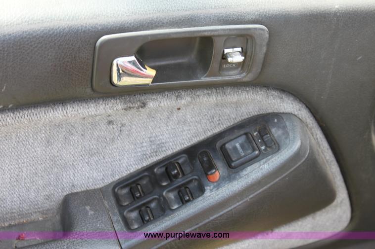 image for item D7926 1993 Honda Accord EX