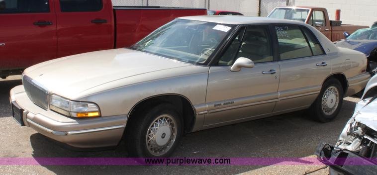image for item D7929 1995 Buick Park Avenue