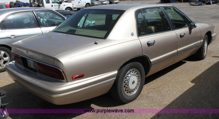 image for item D7929 1995 Buick Park Avenue