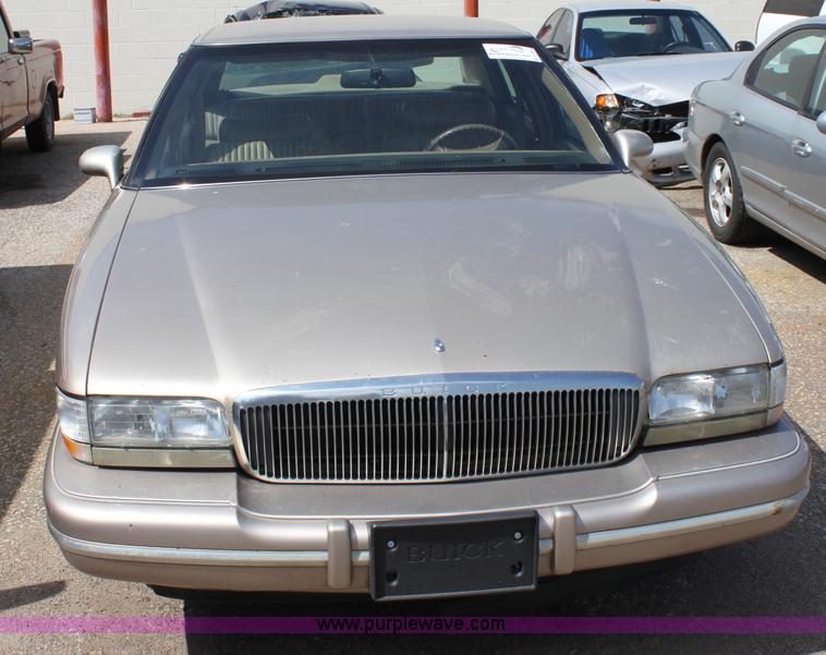 image for item D7929 1995 Buick Park Avenue