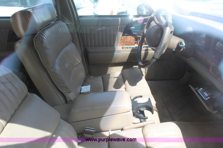 image for item D7929 1995 Buick Park Avenue