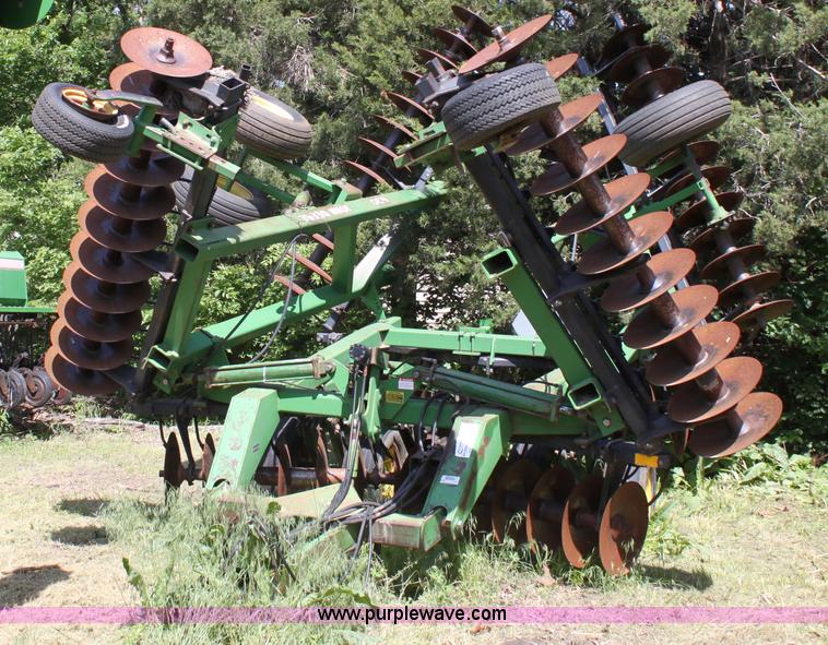 image for item A2703 John Deere 630 26' disk