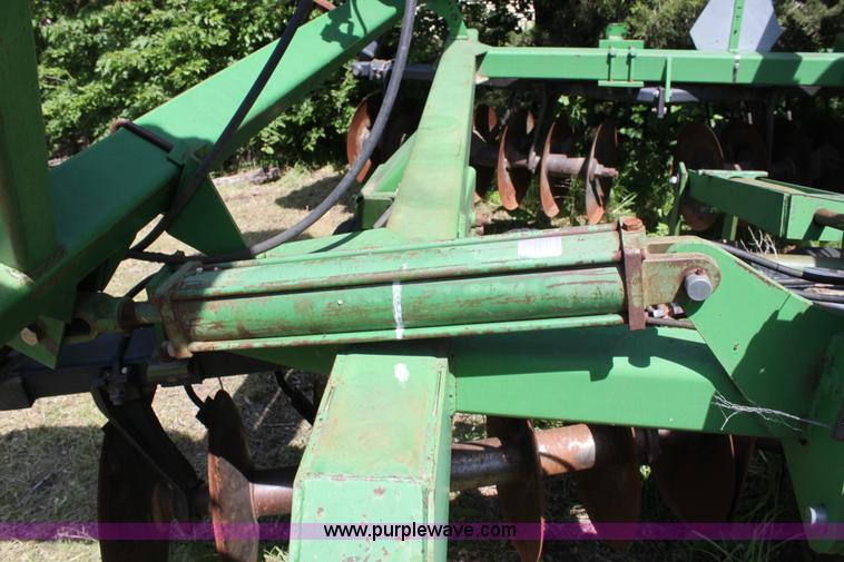 image for item A2703 John Deere 630 26' disk