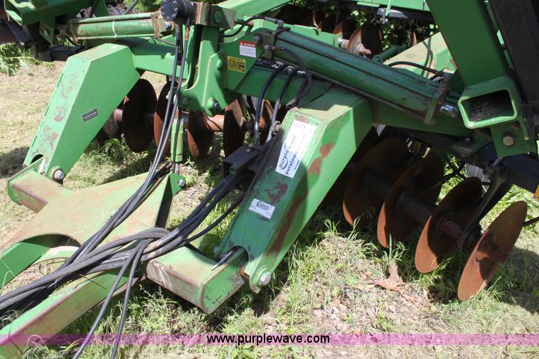 image for item A2703 John Deere 630 26' disk